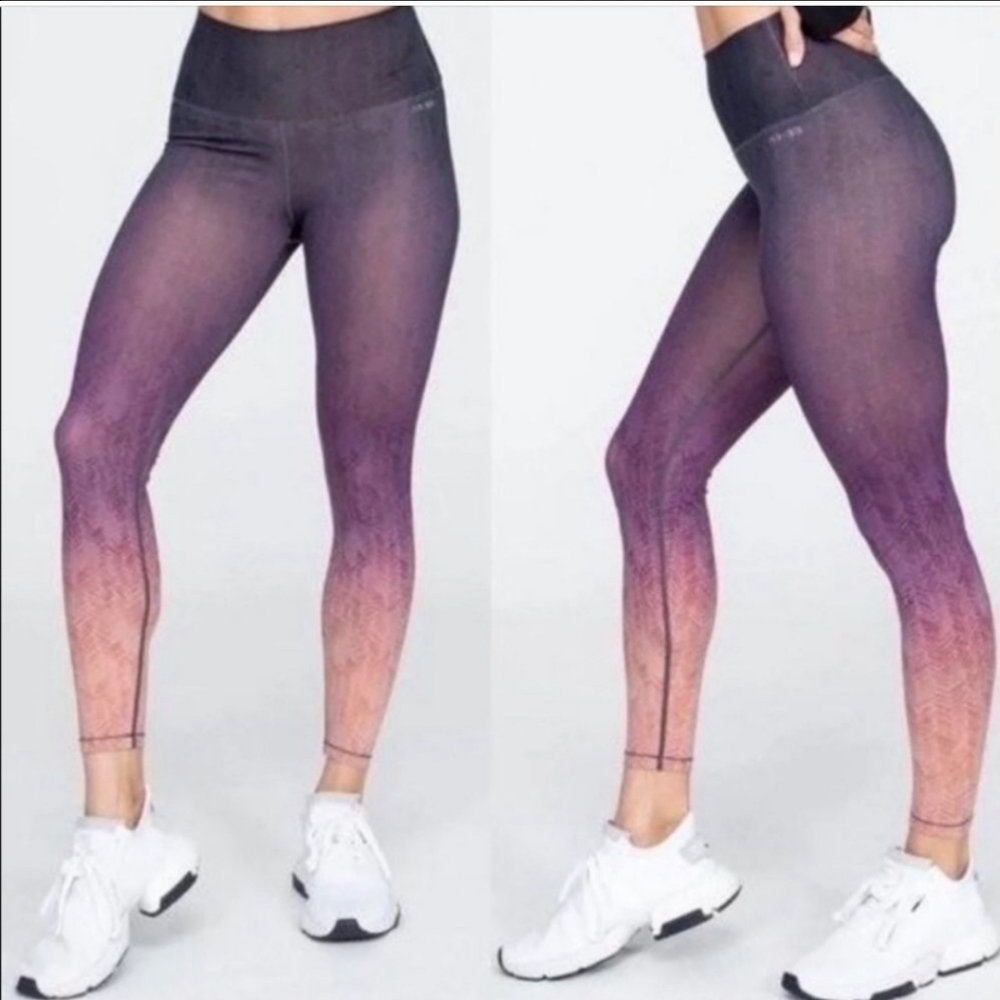 AR-33 Alpha high waist gray purple ombre leggings